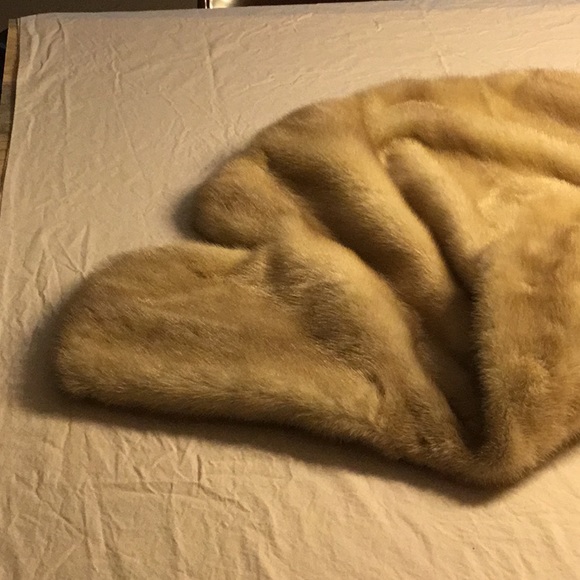Custom Fur Stole - Picture 8 of 13